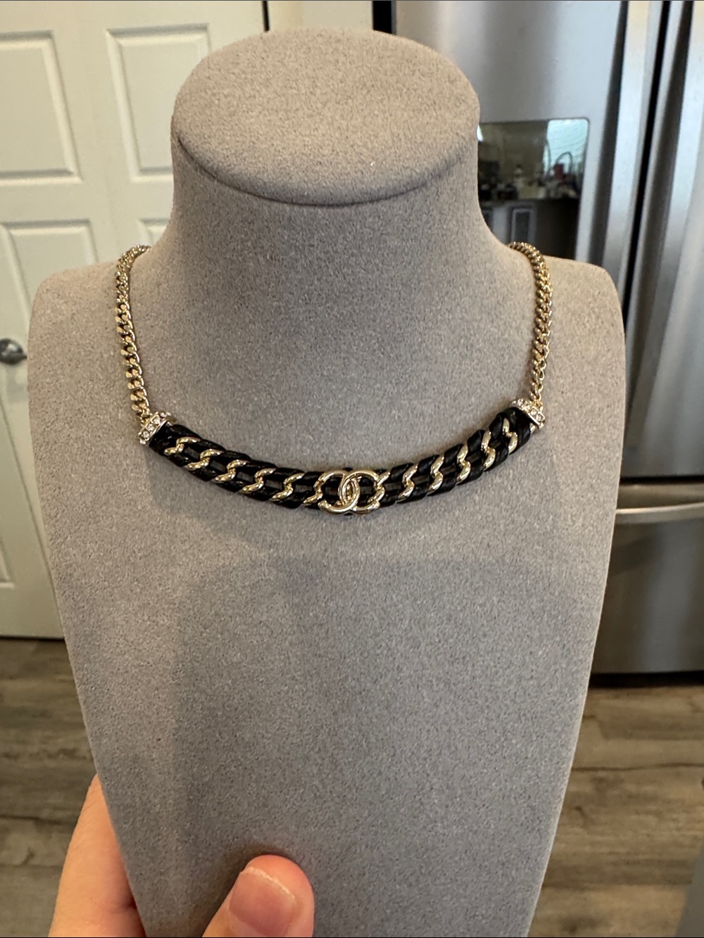 Black Leather Chunky Chain Choker Necklace Beige Gold Tone